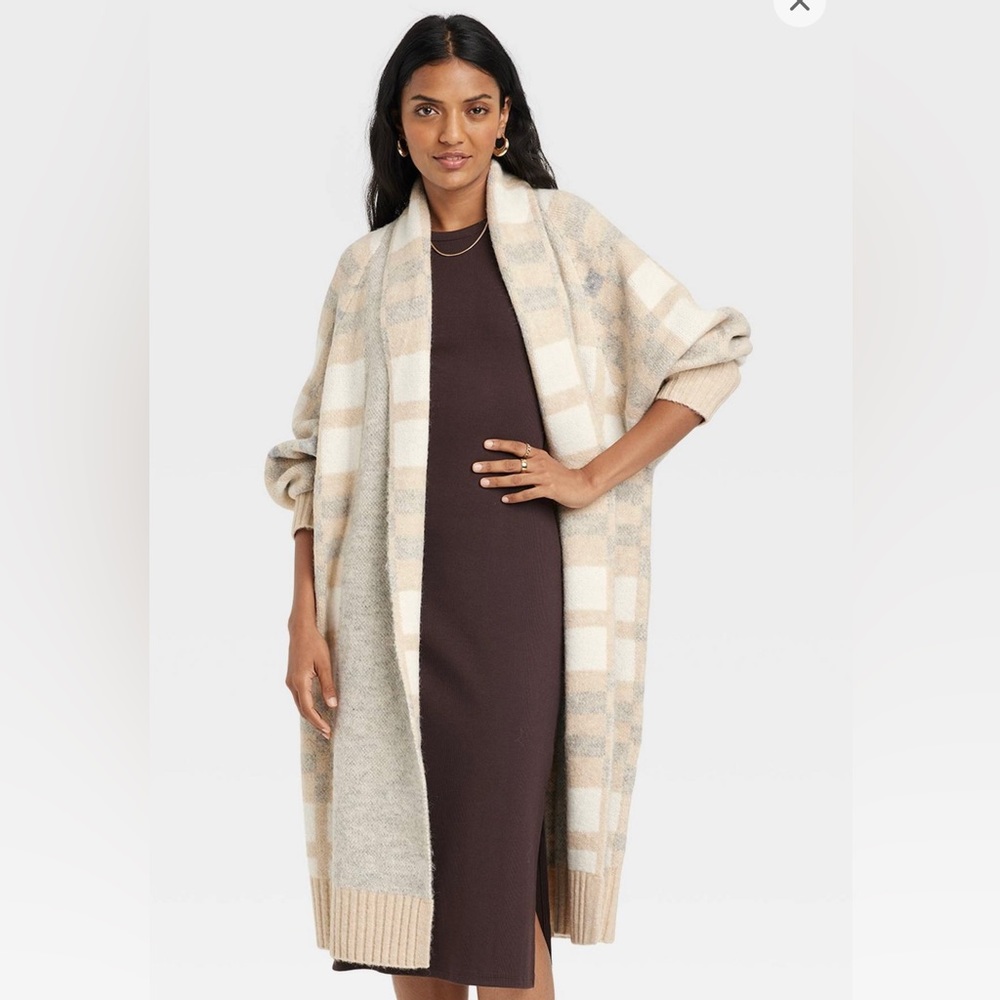 Women's Coatigan Sweater - A New Day™ Gray
Plaid - L